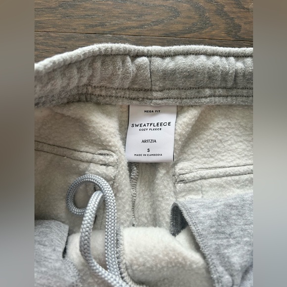 Aritzia Sweatfleece Cozy Fleece - Mega Fit - Picture 8 of 12